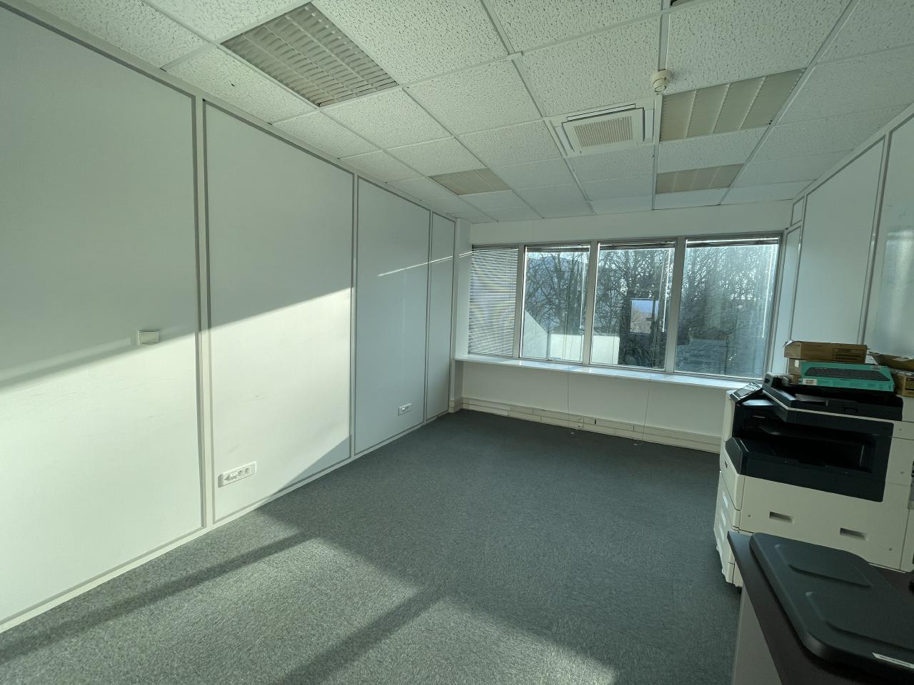 Bureau Nantes 330m² Location bureau Nantes Loire-Atlantique OLBUR2112302 2